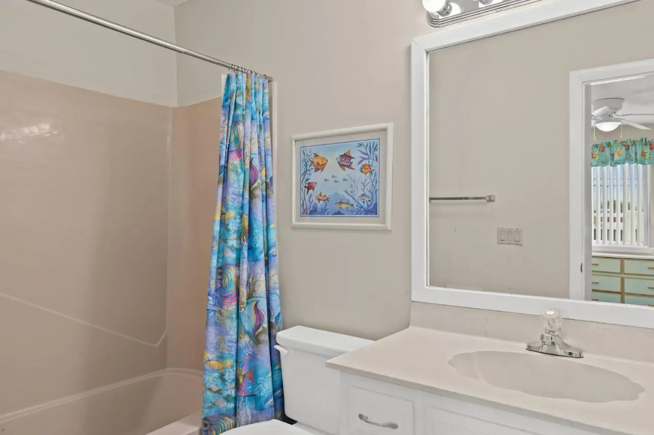 Prázdninový dům 2Bd/25Ba Gulf Front Townhome Near Pier Park! Gulf Views! Beach Access! Panama City Beach